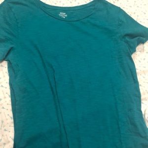 Short sleeve tee, size L, blueish green color.